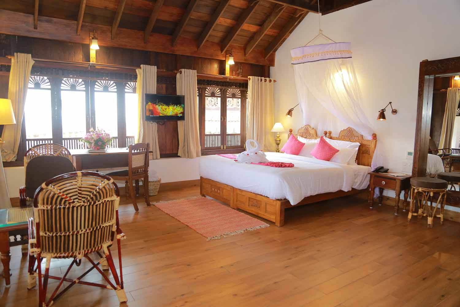 Ayursoma Ayurveda Royal
